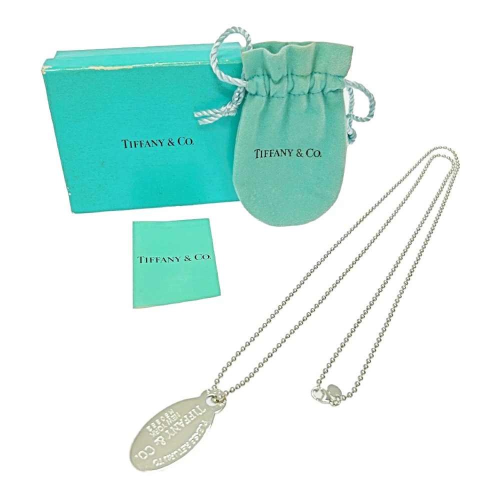 TIFFANYCo Tiffany Silver to Oval Necklace